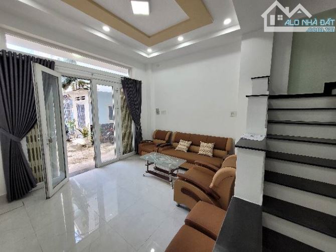 NHÀ ĐẸP Ở NGAY - TẶNG NỘI THẤT TẠI NGUYỄN THƯỢNG HIỀN - 36M2 - Giá - 2