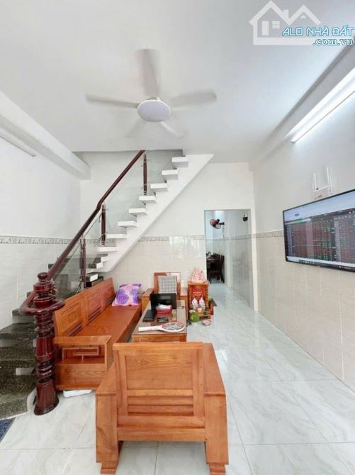 HXH quay đầu đường Nguyễn Văn Khối. DT 48m2(4 x 12m). Giá nhỉnh 4 Tỷ - 2