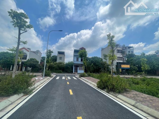 63,9m2 Đồng Súc, Trung tâm TT Phùng sát vườn hoa hưởng lưu không, vỉa hè ô tô tránh giá 9x - 2
