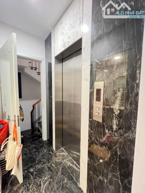 Bán nhà Phố Láng hạ,Đống đa. Diện tích 53,6m. 7 Tầng. Mặt tiền 4,5m .Giá 19 tỷ - 2