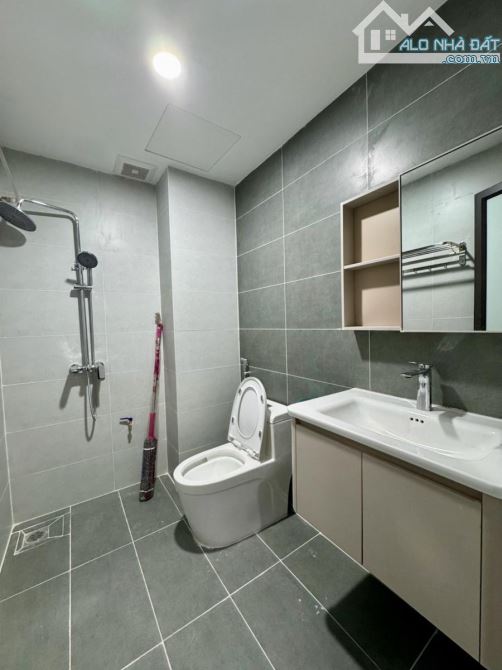Bán nhà Phố Nguyễn Văn Tuyết,Đống đa. Diện tích 56m. 6 tầng. Mặt tiền 4,8m. Giá 20 tỷ. - 2