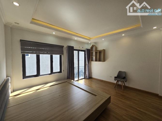 BÁN NHÀ ĐẸP -PHỐ VIP NGUYỄN VĂN CƯ-5 TẦNG-36M2-NHỈNH 6 TỶ-GẦN MẶT PHỐ- MỚI- - 2