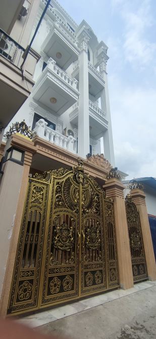 Bán nhà long biên 6 tầng thang máy oto tránh đỗ chỉ hơn 7 tỷ - 2