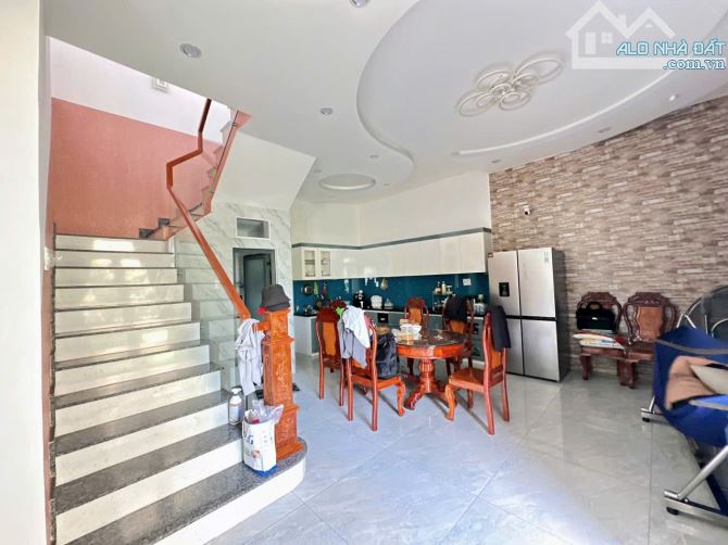 Bán nhà sổ riêng, 100% thổ cư góc 2 mặt tiền kinh doanh phường Tân Hoà Biên Hòa Đồng Nai - 2