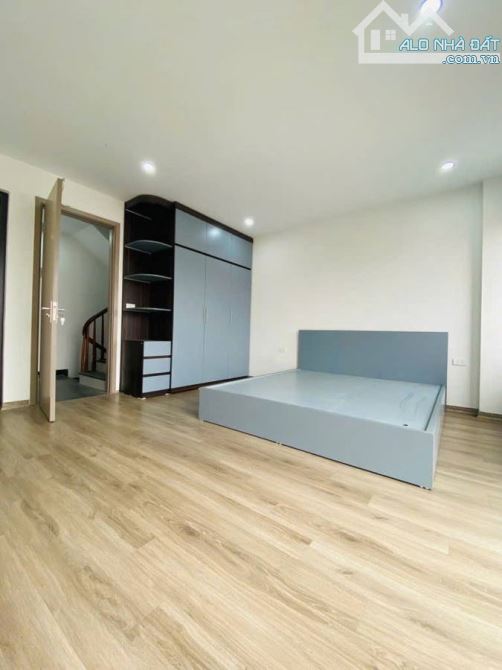 Giảm Sốc Bán nhà Đông Tác, Đống Đa 38m, ngõ thông rộng các ngả, nhà đẹp ở ngay 7.9 tỷ - 2