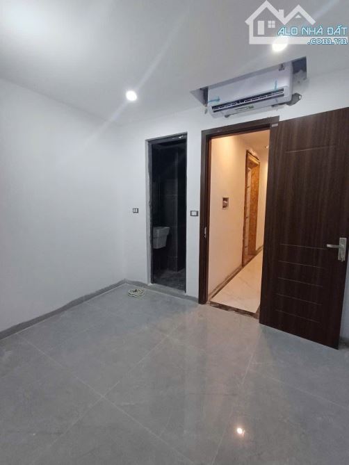 HỒNG MAI HAI BÀ TRƯNG - 2 MẶT NGÕ Ô TÔ NHÀ DÂN TRÍ - 50M2 6 TẦNG THANG MÁY NHỈNH 18 TỶ - 2