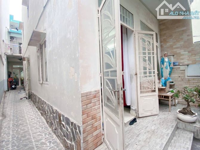 🔥 BÁN ĐẤT TẶNG NHÀ – HẺM XE HƠI CMT8 – 136.6m² – GIÁ 18.2 TỶ TL - 2