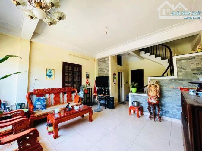 MẶT PHỐ TRẦN QUỐC TOẢN HOÀN KIẾM, VỊ TRÍ VIP ĐẸP HIẾM KINH DOANH ĐỈNH. DT 87M2 GIÁ 66 TỶ - 2