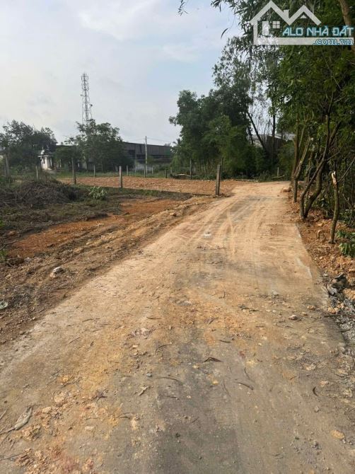 Đất kiệt ô tô 22 Tôn Thất Sơn - Thuỷ Phương TP Huế  Dt: 115m2 Giá: 795 triệu - 2