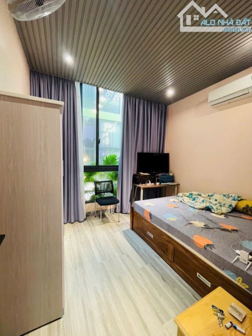 BÁN NHÀ 2 TẦNG ĐẸP GẦN BIỂN NGUYỄN TẤT THÀNH – VIEW CÔNG VIÊN, THOÁNG MÁT TRỌN ĐỜI - 2