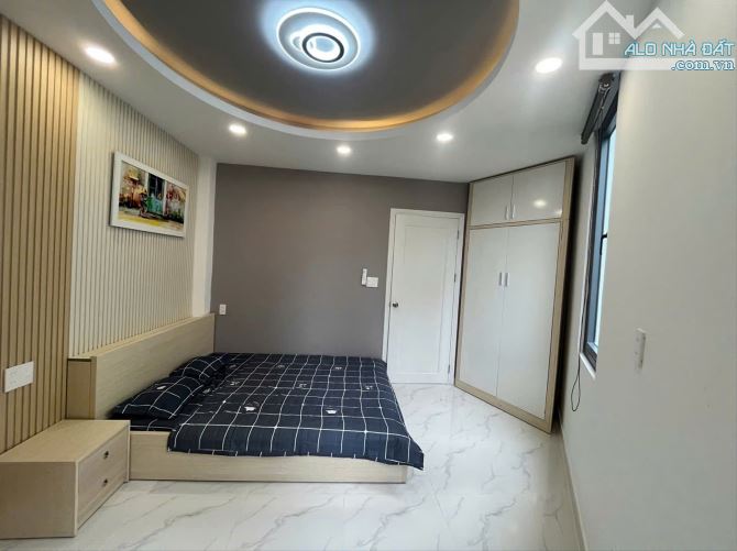 Bán nhà Nguyễn Văn Đậu - Phường 5 - Bình Thạnh -5 tầng BTCT 52m2- Ô tô vào nhà - 8 tỷ hơn - 2