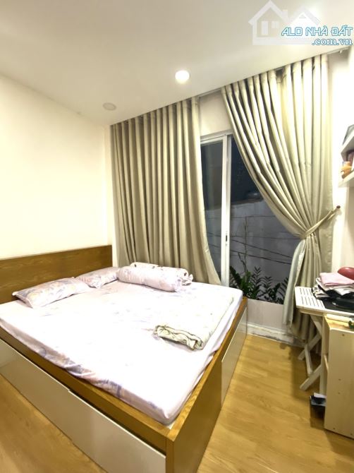 Nhà mới ở ngay 4 tầng BTCT sổ hồng riêng vuông đẹp giá 3,9tỷ - 2