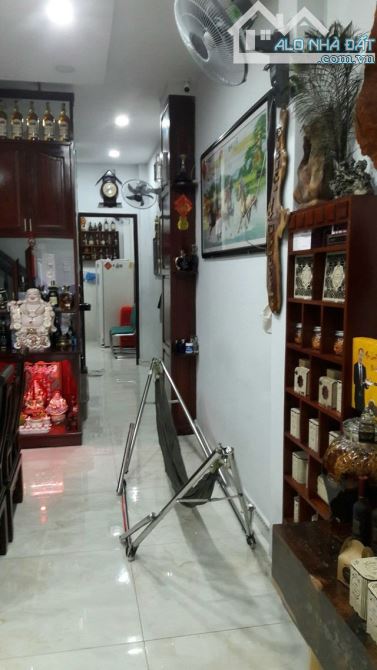 NHÀ 5 TẦNG KHU VIP TÂN BÌNH – KINH DOANH ĐỈNH – HẺM XE TẢI THÔNG - DÒNG TIỀN 24TR - 15,5TY - 2