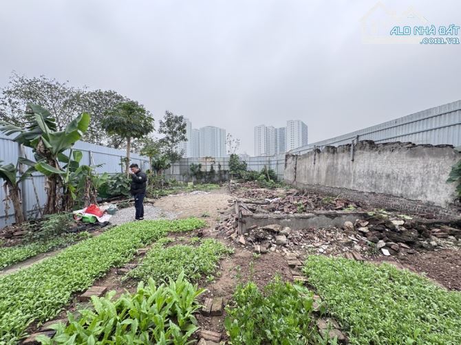 SIÊU PHẨM ĐẤT ĐỎ FULL THỔ CƯ – VIEW TỶ ĐÔ – TÀI SẢN ĐỂ LẠI CHO ĐỜI! - 2