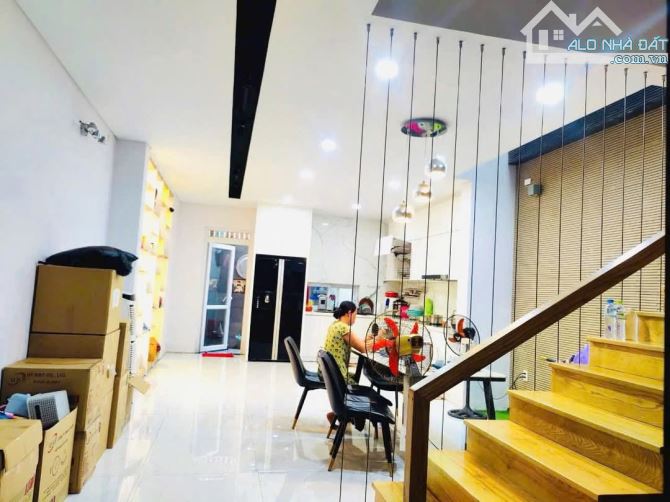 BÁN NHÀ 1 TRỆT 2 LẦU 110M2 KDC VĂN HOA VILLA P. THỐNG NHẤT CHỈ 9.3 TỶ TL - 2