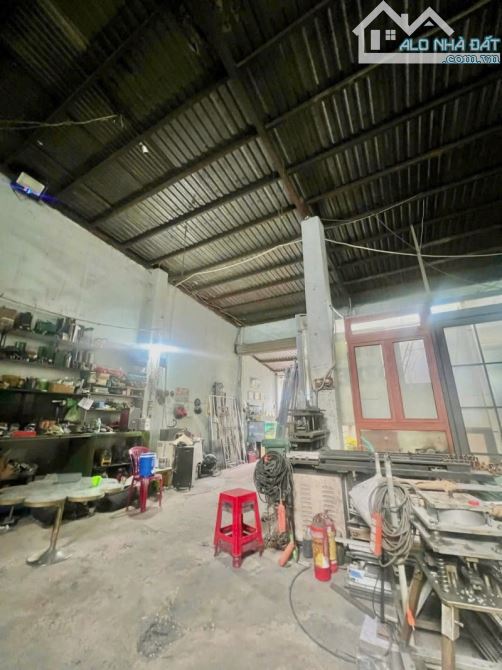Bán nhà  Cấp 4, Hẻm xe hơi 8m Lê Văn Quới, DT: 8x20m, tiện xây, giá 13.9 tỷ. - 2