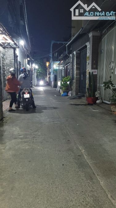 Bán nhà Hẻm xe hơi Đồng Đen - Bàu Cát, DT: 7x16m, 2 Tầng - 6PN, 11.5 tỷ. - 2