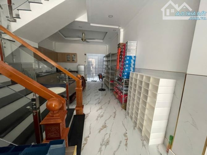 Bán nhà 3 Tầng MẶT TIỀN kinh doanh Hai Bà Trưng khu vực kinh doanh sầm uất - 2