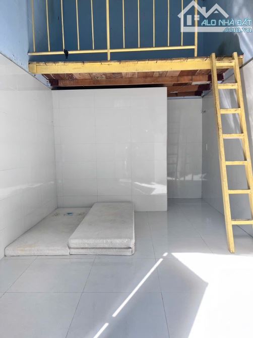 BÁN ĐẤT 2 MT KIỆT Ô TÔ THI SÁCH - CÓ DÒNG TIỀN 15 triệu/tháng - XÂY Ở HOẶC CĂN HỘ OK - 2