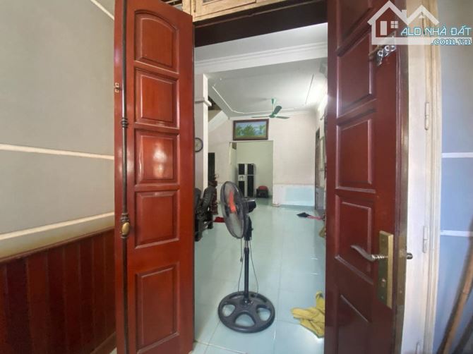 Cần bán gấp siêu phẩm quận Bắc Từ Liêm 68m2, 4T, thang máy, ô tô tránh dừng đỗ, gần hồ, ng - 2