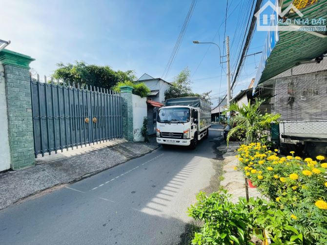 Quỹ đất - Mặt tiền gần Xa Lộ Hà Nội - Giá đầu tư - sẵn trọ TN 80 triệu/ tháng - 2