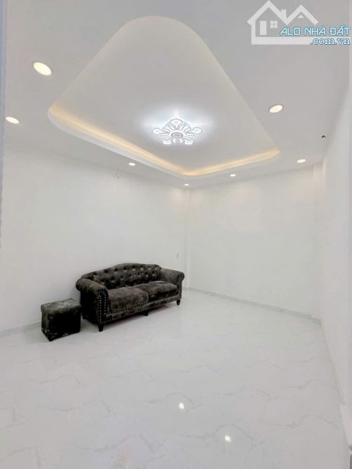 BÁN NHÀ HẺM XE TẢI THÔNG – XE HƠI ĐỖ TẬN NHÀ – VĂN THÂN -  QUẬN 6 - 2