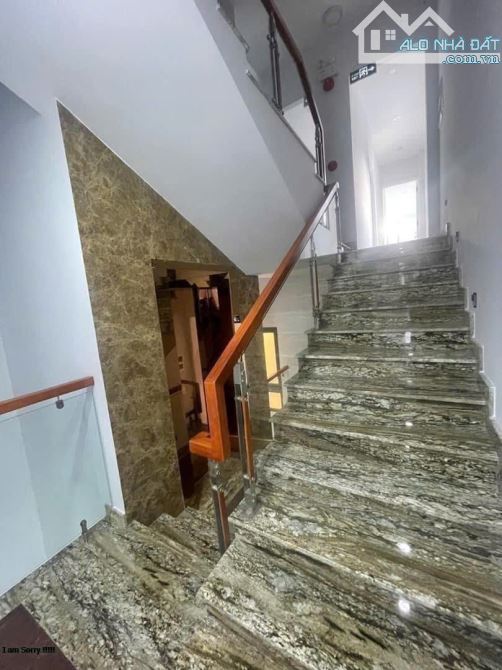 (Hot) Bán nhà mặt tiền khu vip nhà ga T3 Hoàng Hoa Thám 4,6x14m 4 tầng đang cho thuê 30 tr - 2