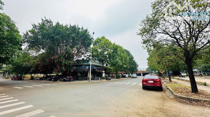 Đất 2 mặt tiền 211m ngang 16m khu BigC Go p. Đông Hòa Tp. Dĩ An - 3