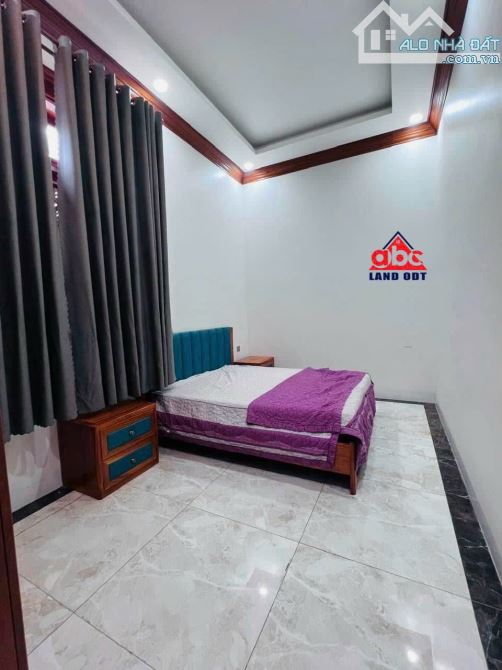 Cần Bán Gấp Biệt Thự Ngang 10M ngay khu biệt thự ngay Chợ Trại Bò P. Long Bình - 3