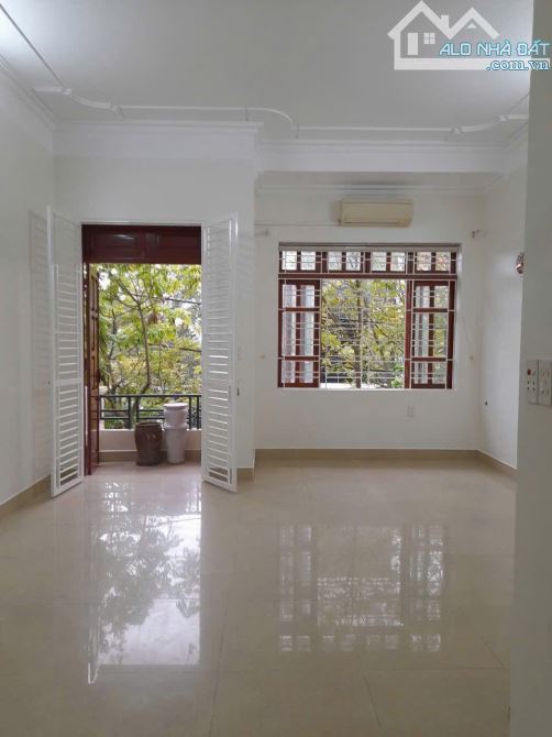 Cho thuê nguyên căn tuyến 2 Quán Nam , đường rộng ô tô đỗ ngày đêm - 3