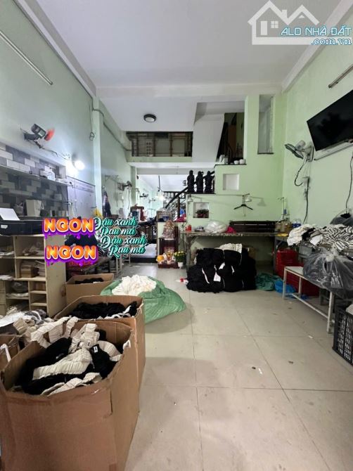 CẦN BÁN NHÀ 3 LẦU MỸ HUỀ - TRUNG CHÁNH. ♦️85m2 - ngang 5m chỉ 5❌tỷ  Đường 8M thông Tô Ký. - 3