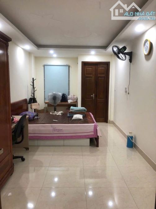 BÁN NHÀ QUẬN 10, 2 TẦNG, 46m2, HXH, SÁT MẶT TIỀN, GẦN SÂN VĐ THỐNG NHẤT, 6,5 TỶ - 3