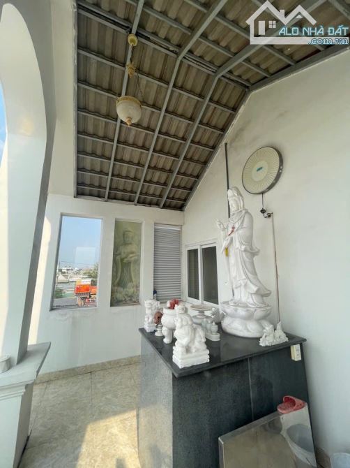 Bán Nhà 3 Tầng Sát Mặt Tiền LÊ VĂN KHƯƠNG Q12,DT140M2 ,(10X14M) HẺM XE TẢI GIÁ 7.2 TỶ - 3