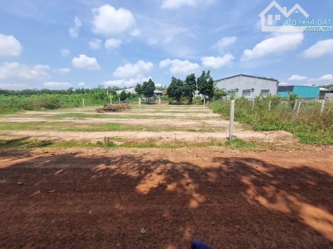 10x27 full thổ cư. Đường xe hơi, gần KCN. giá 850tr - 3