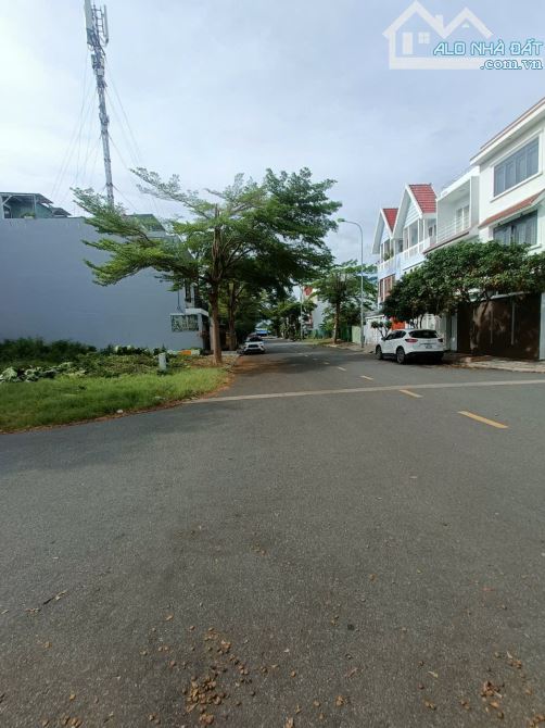 Bán lô góc mặt tiền đường Hoàng Đình Giong KDT Phước Long A Nha Trang - 3