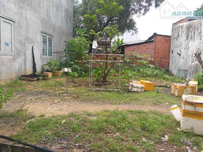 Bán đất Nguyễn Văn Tăng, Long Thạnh Mỹ,  Quận 9, 526m2, full thổ, HXH, Lô góc giá chỉ 20 - 3