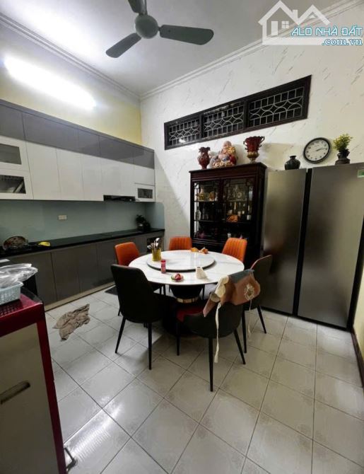 Bán nhà vị trí VIP ngõ 105 Xuân La, Tây Hồ. Phân lô, Ô tô Tránh. Kinh doanh.60m. 19 tỷ - 3