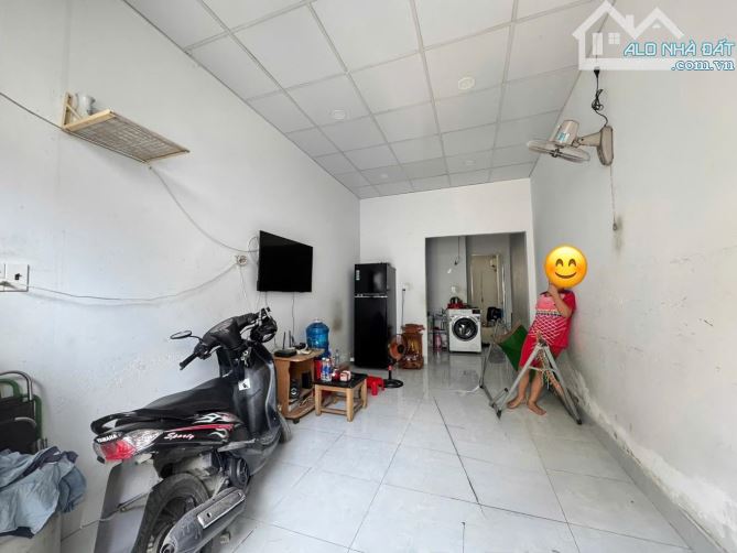 BÁN NHÀ HẺM XE HƠI, 90m2 (6,45m X 14m), LÒ LU, CÓ DÒNG TIỀN CHO THUÊ - 3
