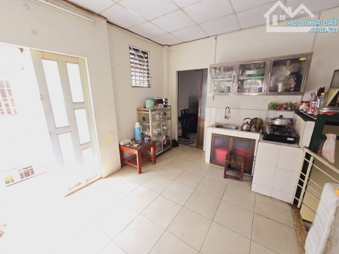 Cần bán nhà trung tâm LINH TRUNG THỦ ĐỨC Hem xe Hơi 85m2 Giá 5 Tỷ 300 - 3