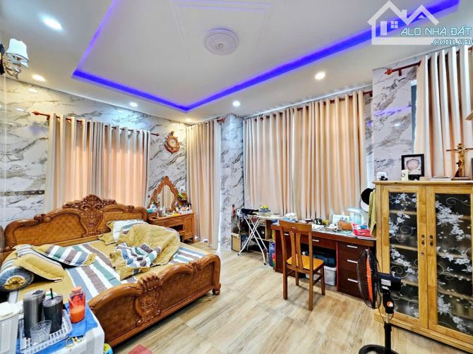 Bán nhà 1 trệt 3 lầu sổ riêng thổ cư p. Tân Biên - 3