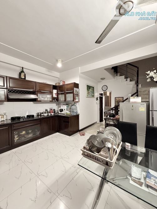 KHU SÂN BAY, Nhà ĐẸP 3Tầng (5 x 20) OTO tránh, Cửu Long thông Lam Sơn, P2, Tân Bình - 3