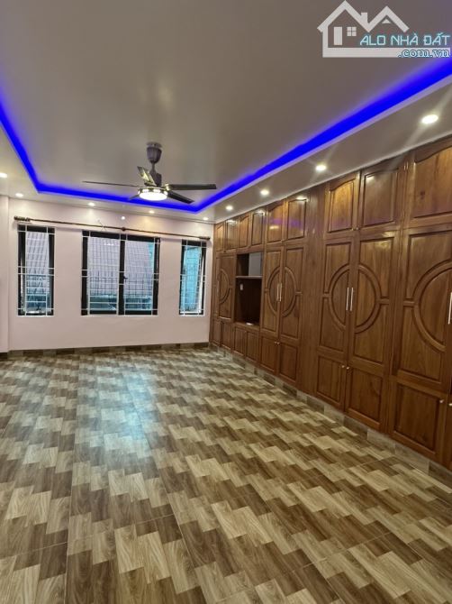 Khương Đình 50m2 , 4 tầng, mt 5,5m, gần phố, nhà mới, khu vực an sinh tốt, full nội thất x - 3