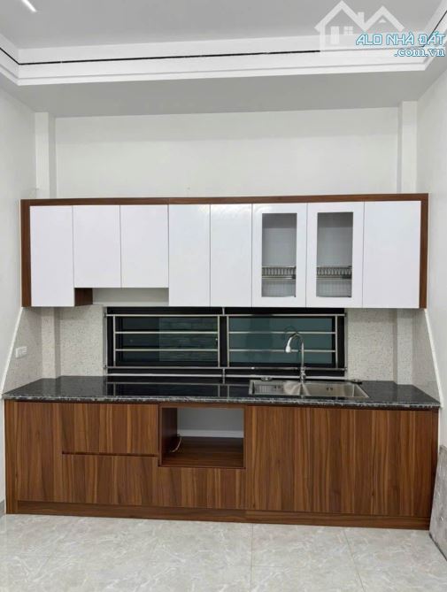 Bán nhà trong ngõ lô góc đường Đông Mạc - 3