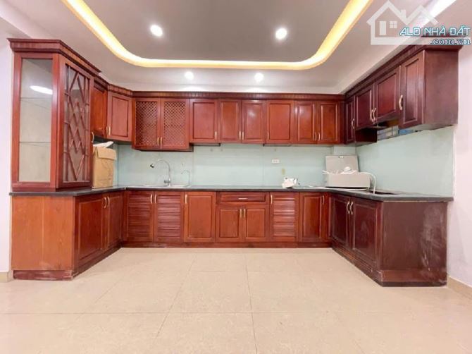 HIẾM NHÀ BÁN NGUYỄN ĐÌNH CHIỂU, Ở LUÔN, THANG MÁY, VIEW HỒ, 45M2 GIÁ CHỈ 12 TỶ - 3