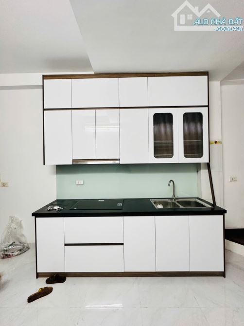 Phân lô Chùa Láng Đống Đa 1 bước ra oto tránh dân xây full công năng quá hiếm - 3