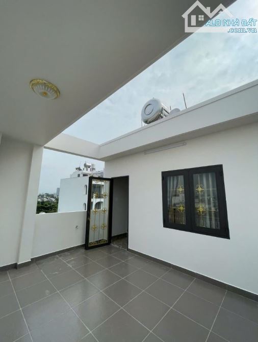 Bán nhà 2 MT hẻm  , nhà mới cứng , siêu đẹp , kế bên Hội Thánh giá nhỉnh 9 tỷ - 3