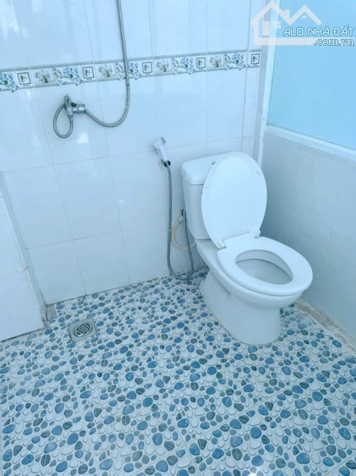 Nhà góc 3 tầng hẻm thông 432 Dương Bá Trạc P1Q8. Giá 2.18 tỷ TL - 3