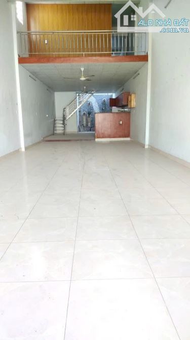 🍀 Bán nhà gác lửng dt 80m2 ngay sau chợ đầu mối hóc môn giá 685triu sổ riêng - 3