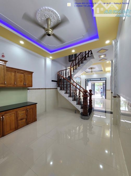 📌4.8 tỷ📌 Bán nhà 1T2L KDC Đông Thành gần ngã tư Chiêu Liêu Dĩ An sân oto 7 chỗ - 3