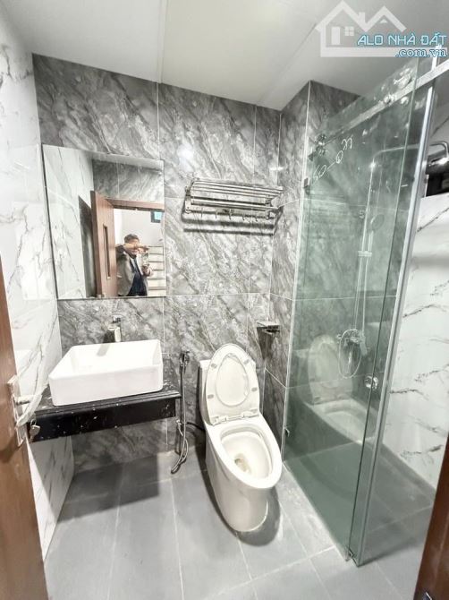 Bán nhà 5 tầng Văn Quán, 35m², nội thất đẹp, giá SIÊU HỜI - 3